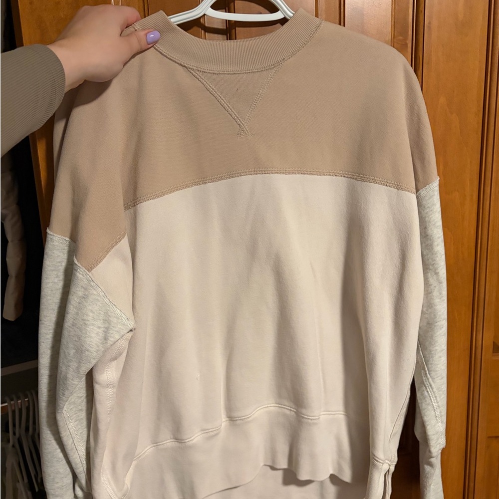 Abercrombie & Fitch Tan and Cream Sweatshirt